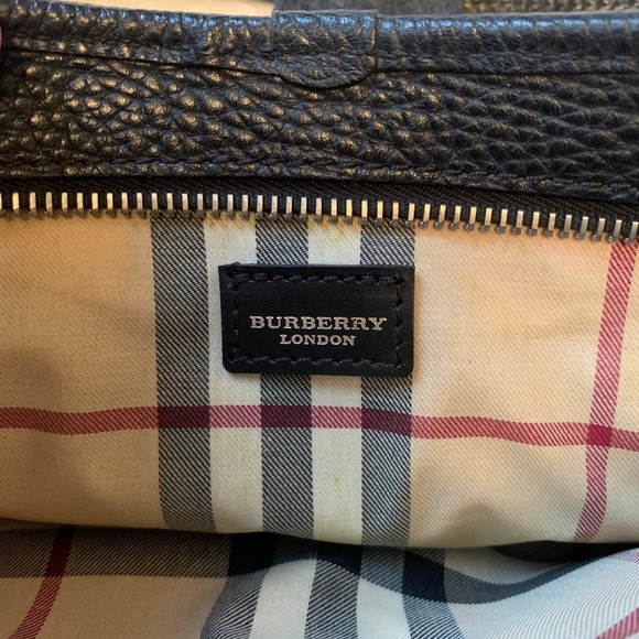 Small Burberry purse - Picture 6 of 7